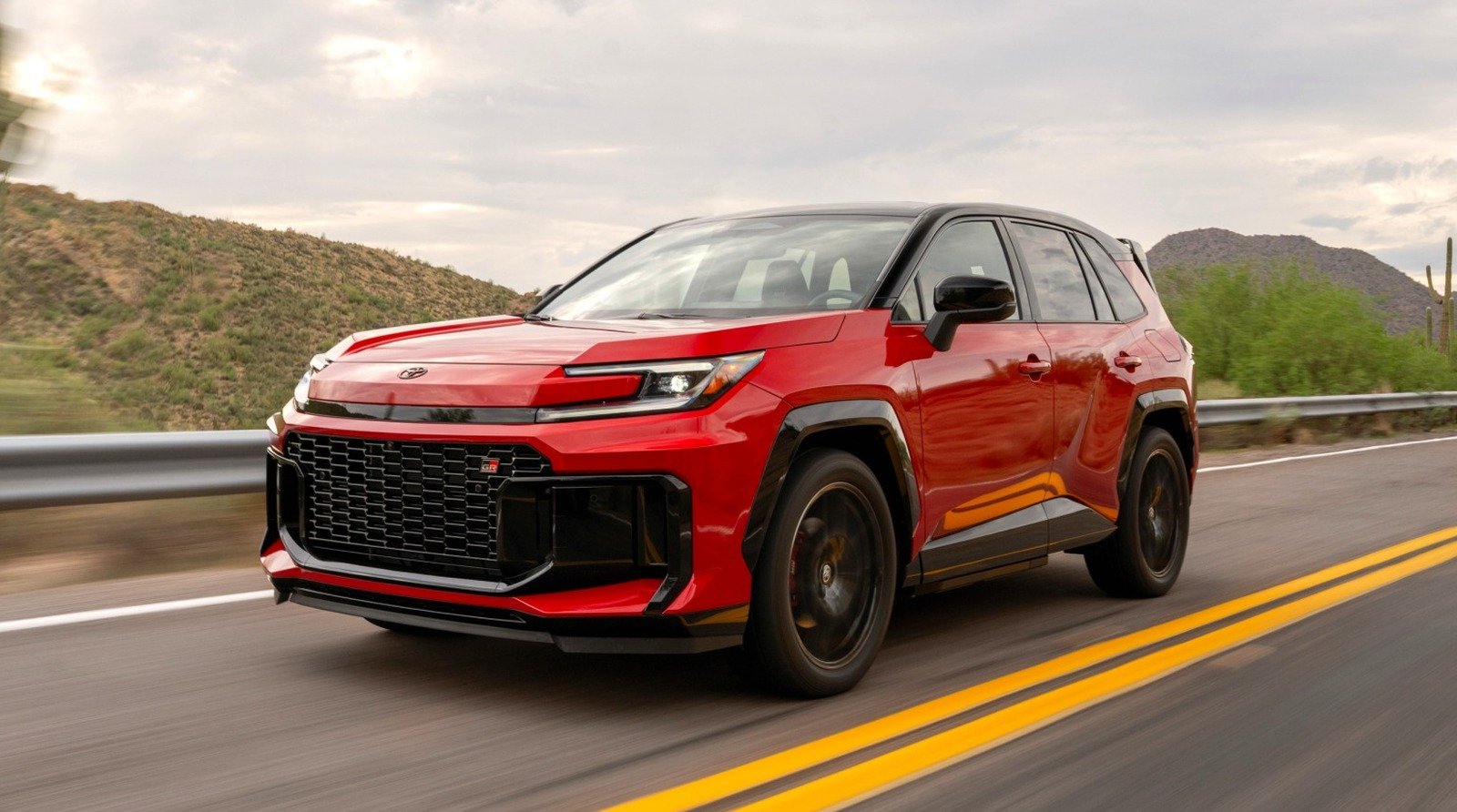 2026 Toyota RAV4 GR Sport Hızlanma Testinde Klasik Spor Araçları Geride Bıraktı