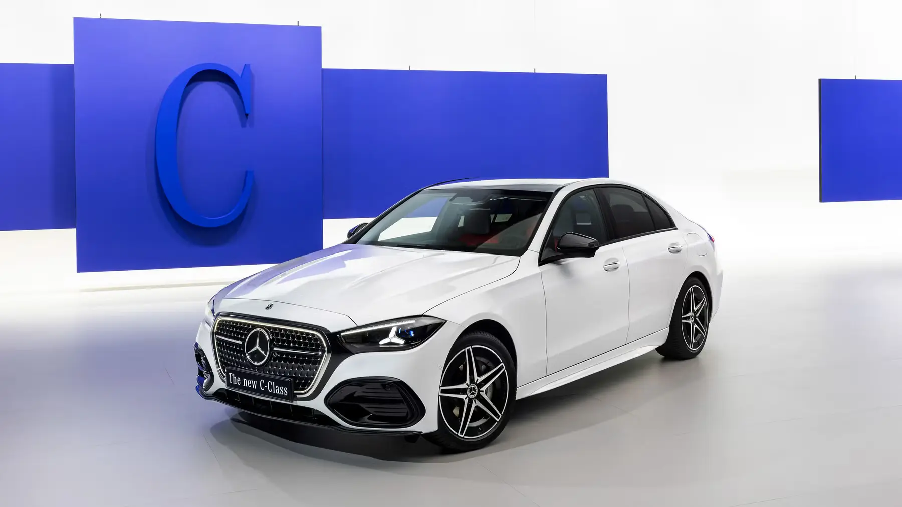 2027 Mercedes-Benz C-Serisi Yenilenen Tasarımı ve Teknolojileriyle Tanıtıldı