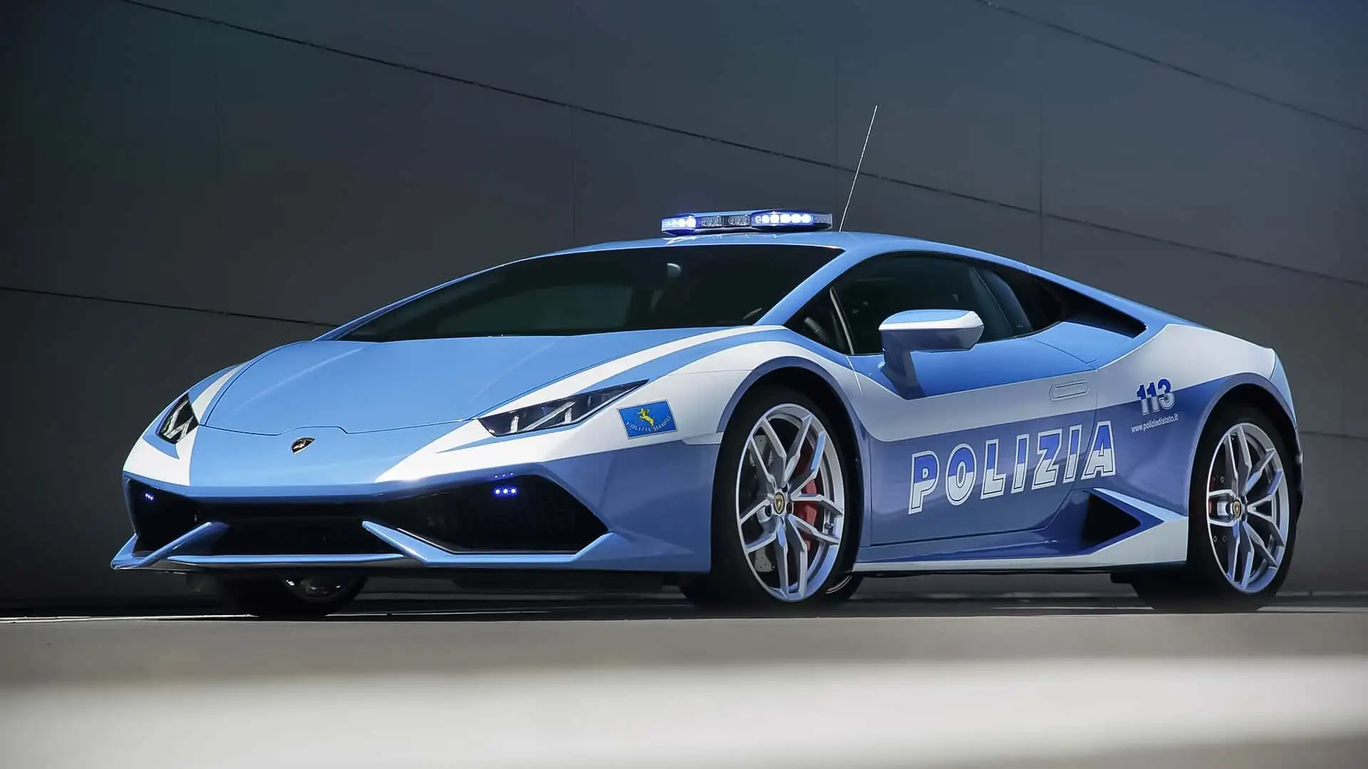 Lamborghini ve İtalyan Polisi’nin Hayat Kurtaran İş Birliği “Living Twice” Filmiyle Taçlandı