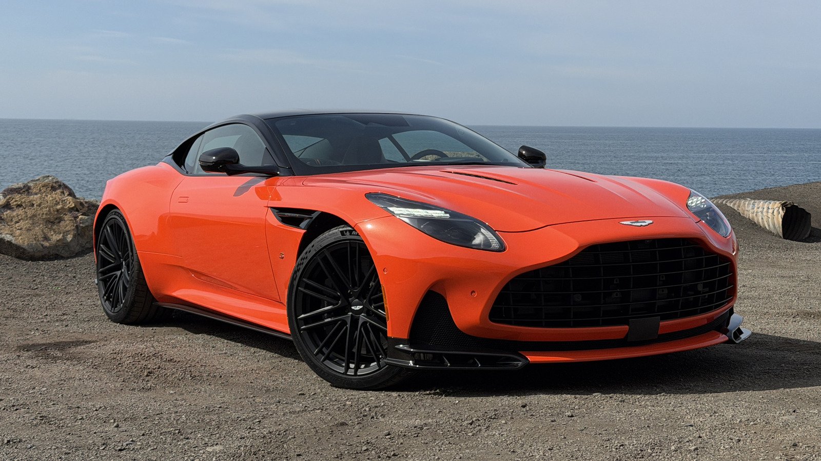 Aston Martin DB12 S Tanıtıldı: Ses Seviyesi Dorukta