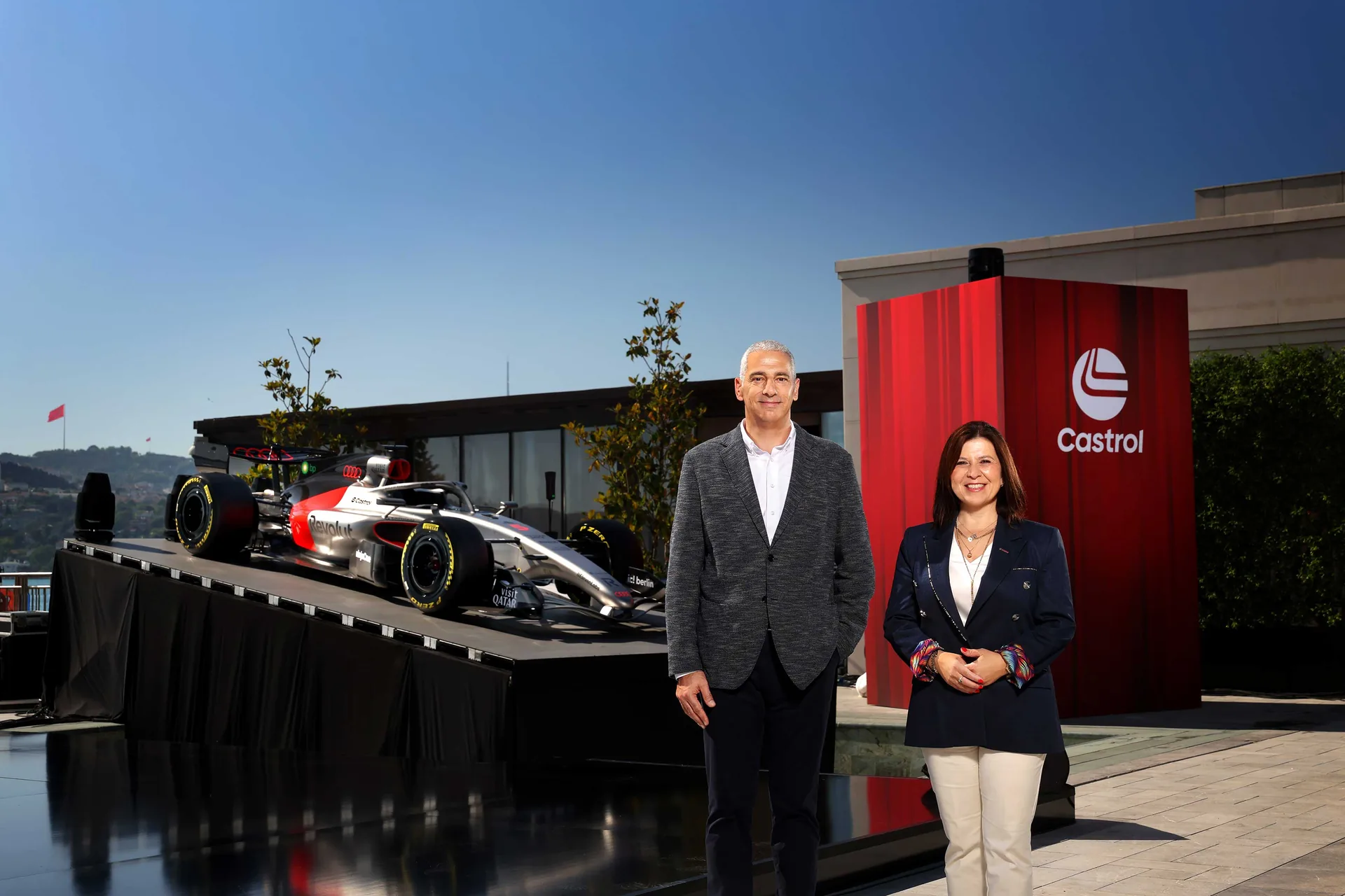 Audi R26 Showcar İstanbul'da: Audi ve Castrol, Formula 1®'in Yeni Dönemini Anlattı