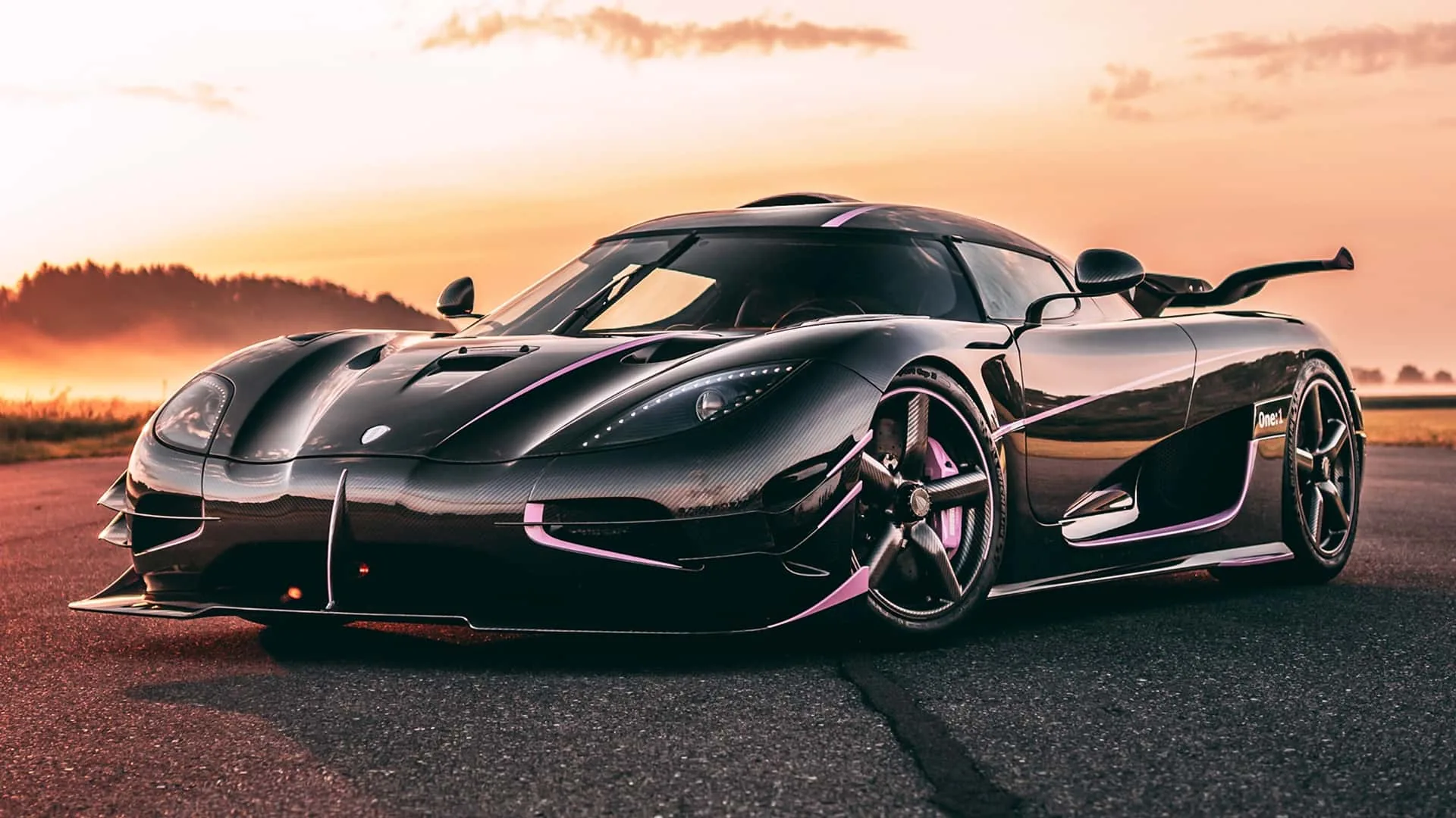 Benzersiz Koenigsegg One:1 Satışa Çıktı: 10 Milyon Euro'luk Hız Makinesi