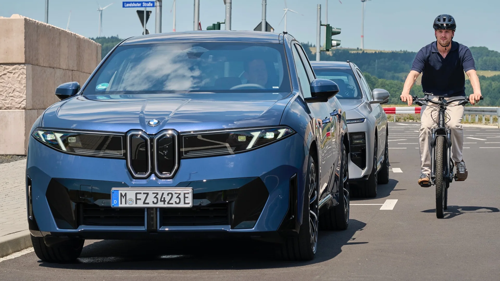 BMW Neue Klasse ile Gelişmiş Güvenlik ve Kapı Kilitleme Teknolojilerini Tanıttı