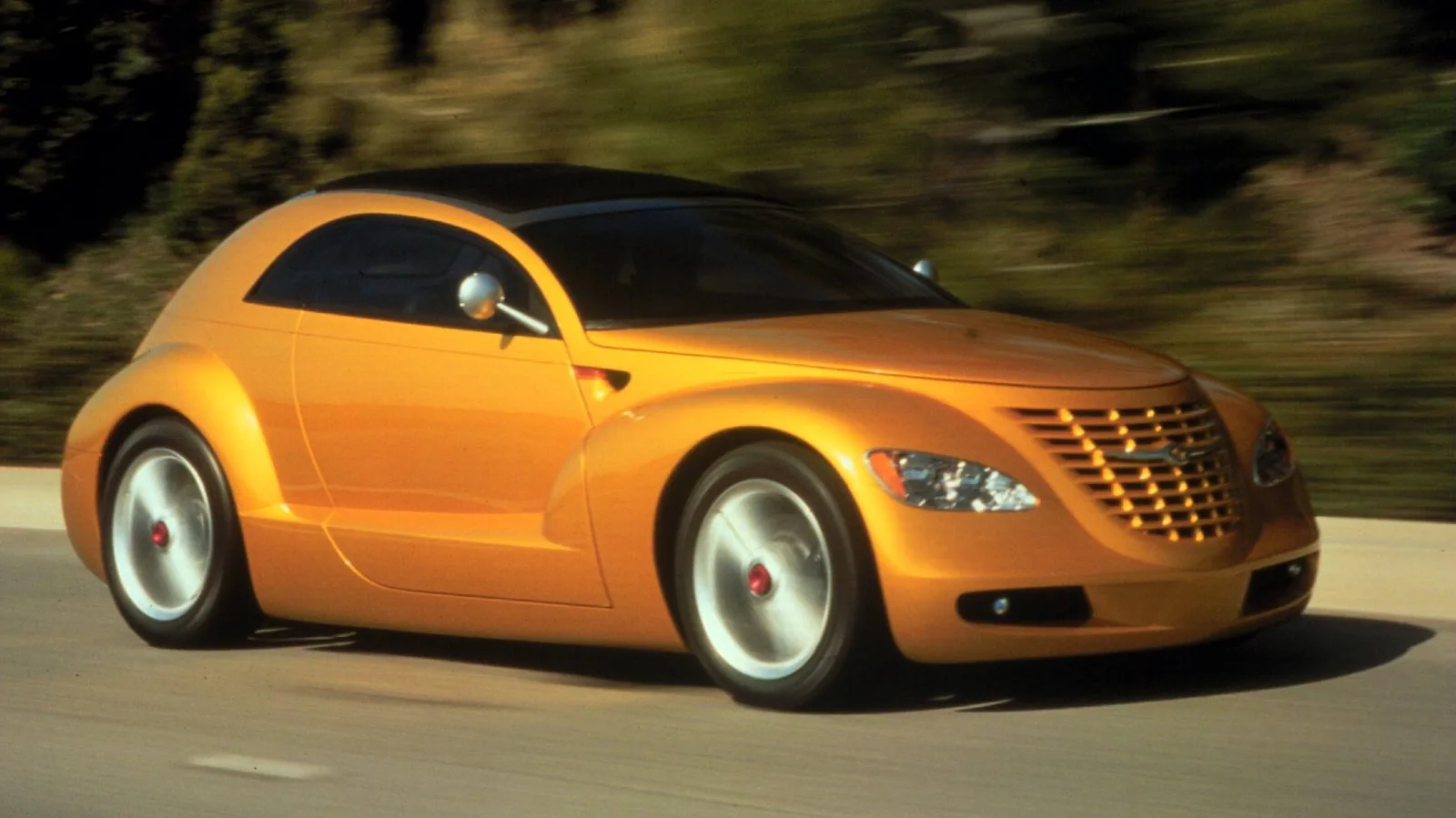 Chrysler, Bayilere 30.000 Dolar Altı Pronto Kompakt Modelini Gösterdi