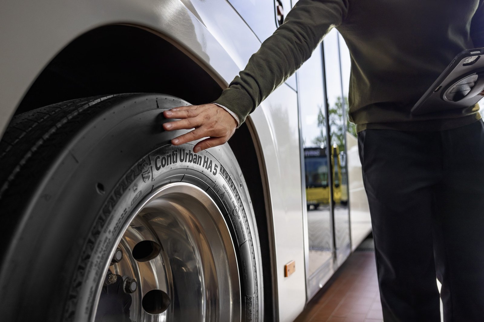 Continental’den Toplu Taşımaya 5. Nesil Lastik Desteği: Conti Urban HA 5 ve Conti Coach HA 5 Tanıtıldı