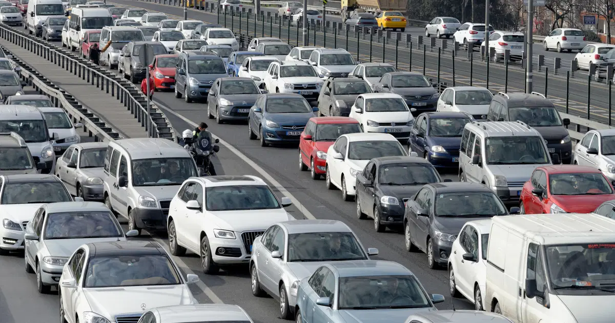İstanbul'da Plaka Krizi Kapıda: Sadece 5 Harf Kaldı