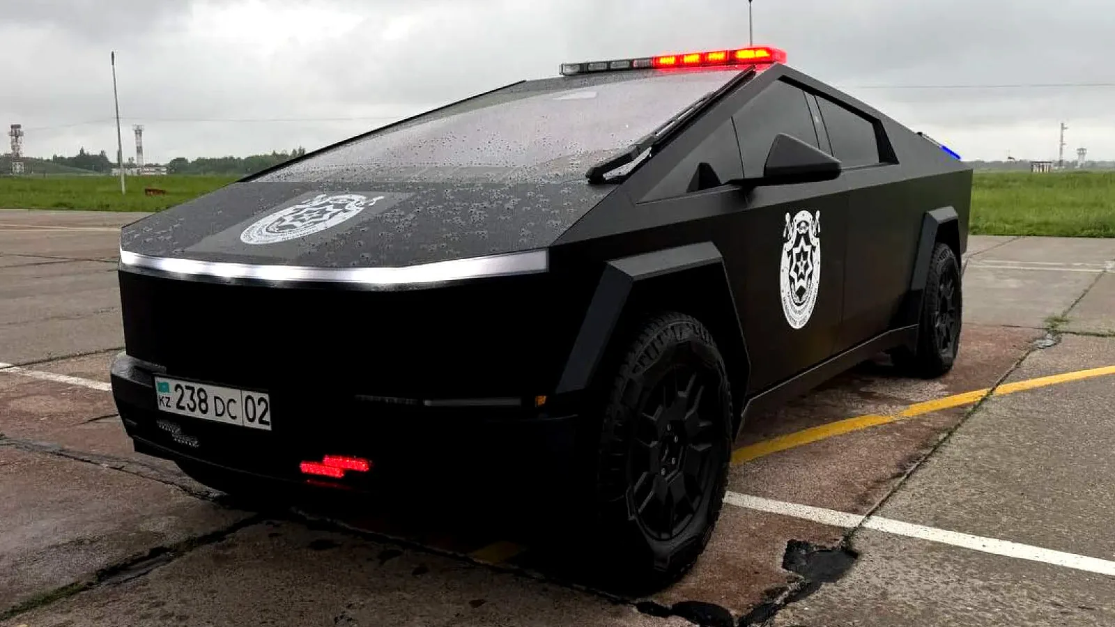 Kazakistan Hükümeti Tesla Cybertruck Satın Aldı: ABD Stokları Orta Asya Yolcusu