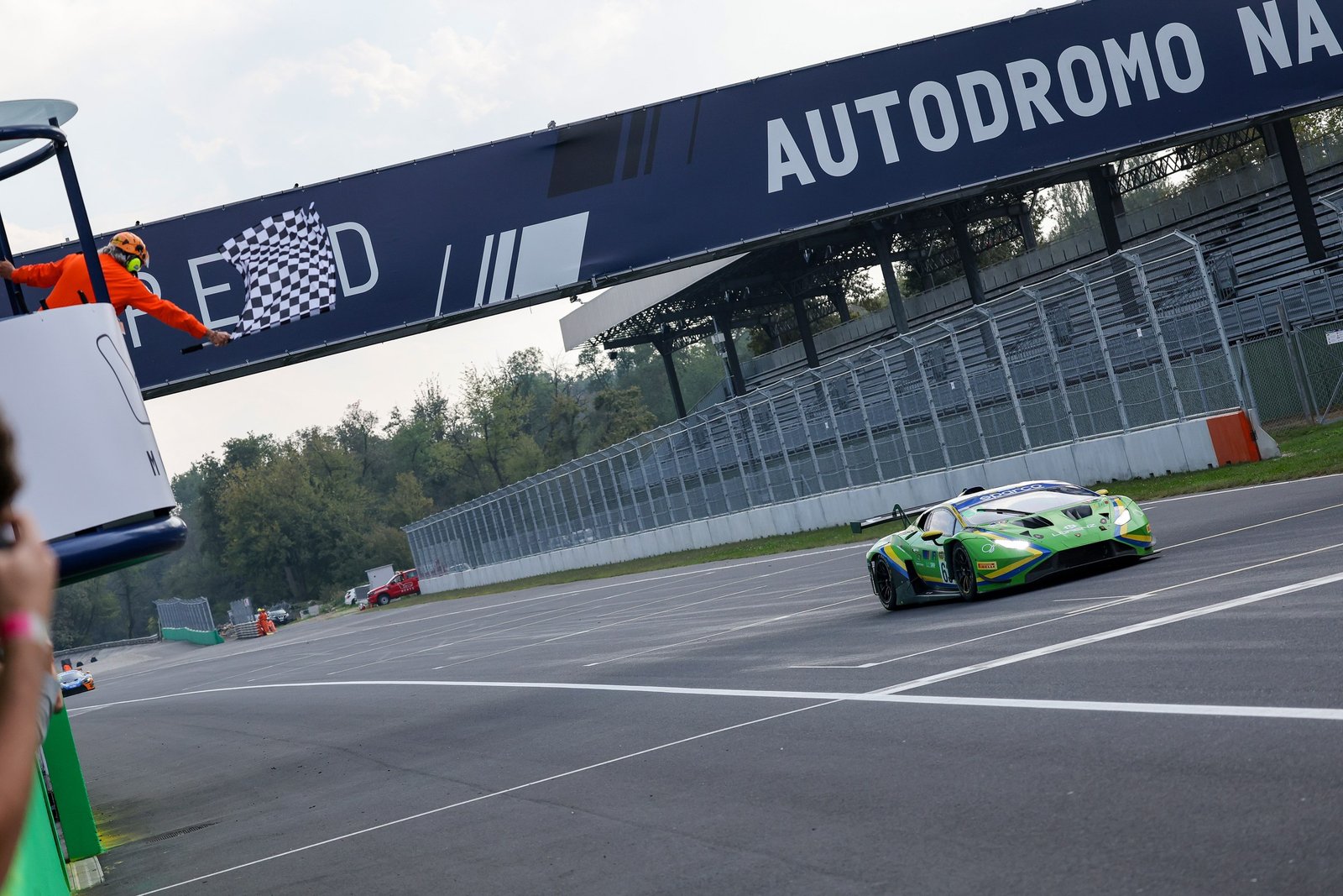 Lamborghini ADAC GT Masters’ta Tarihi İlk Şampiyonluğunu İlan Etti: Hockenheim’da Huracán GT3 Evo2 Zirveye Çıktı