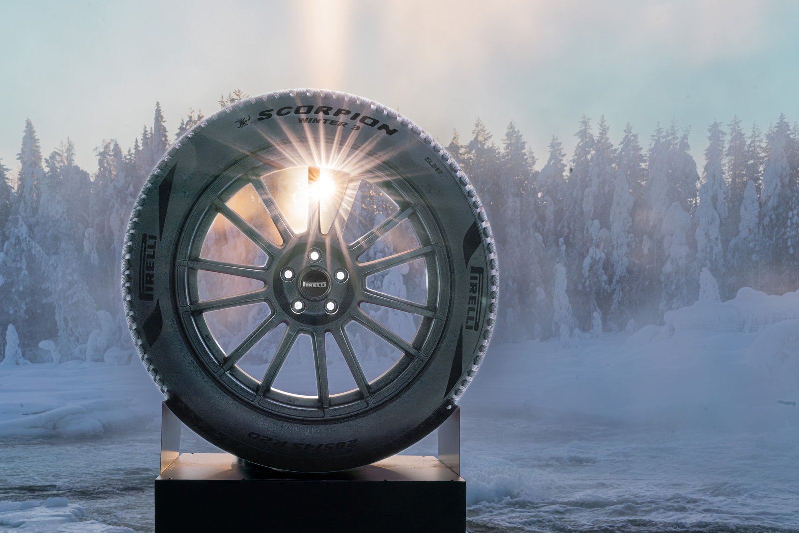 Pirelli Scorpion Winter 3: SUV’lar İçin Güvenlik ve Konforu Birleştiren 3. Nesil Kış Lastiği Tanıtıldı