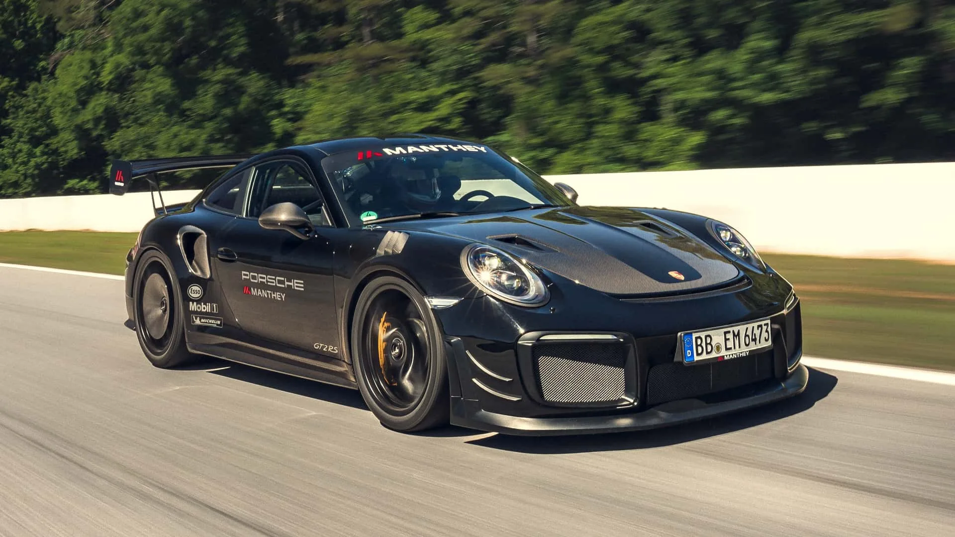 Porsche 911 GT2 RS Manthey Paketiyle Pist Rekoru Kırdı