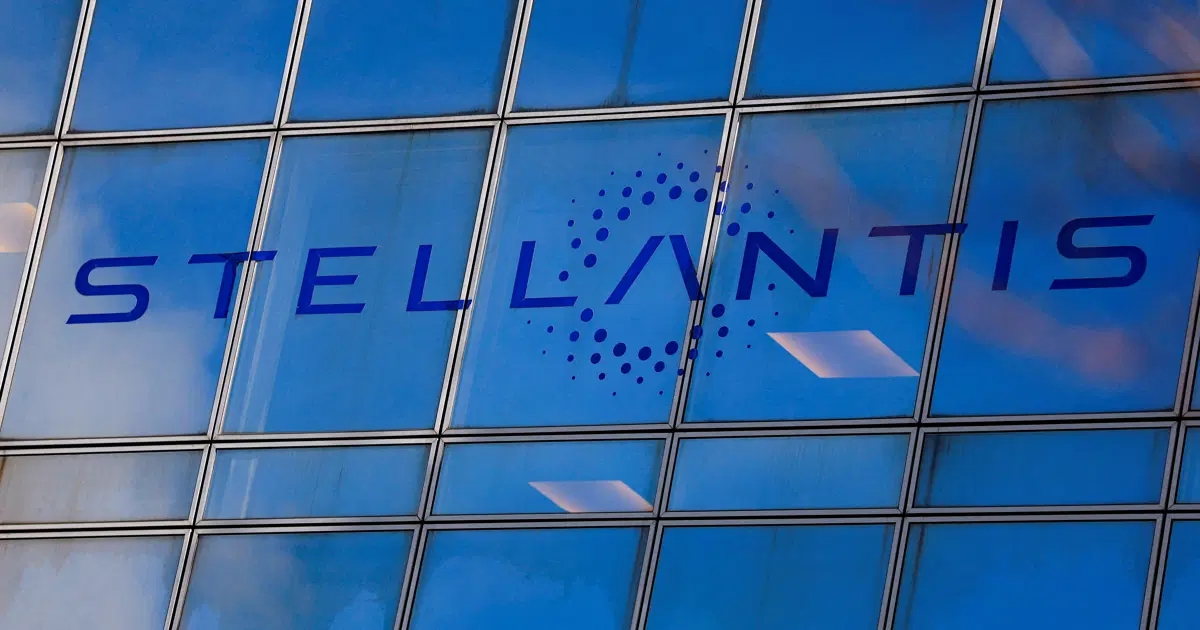 Stellantis Geri Görüş Kamerası Sorunu Nedeniyle 955 Bin Aracı Geri Çağırıyor