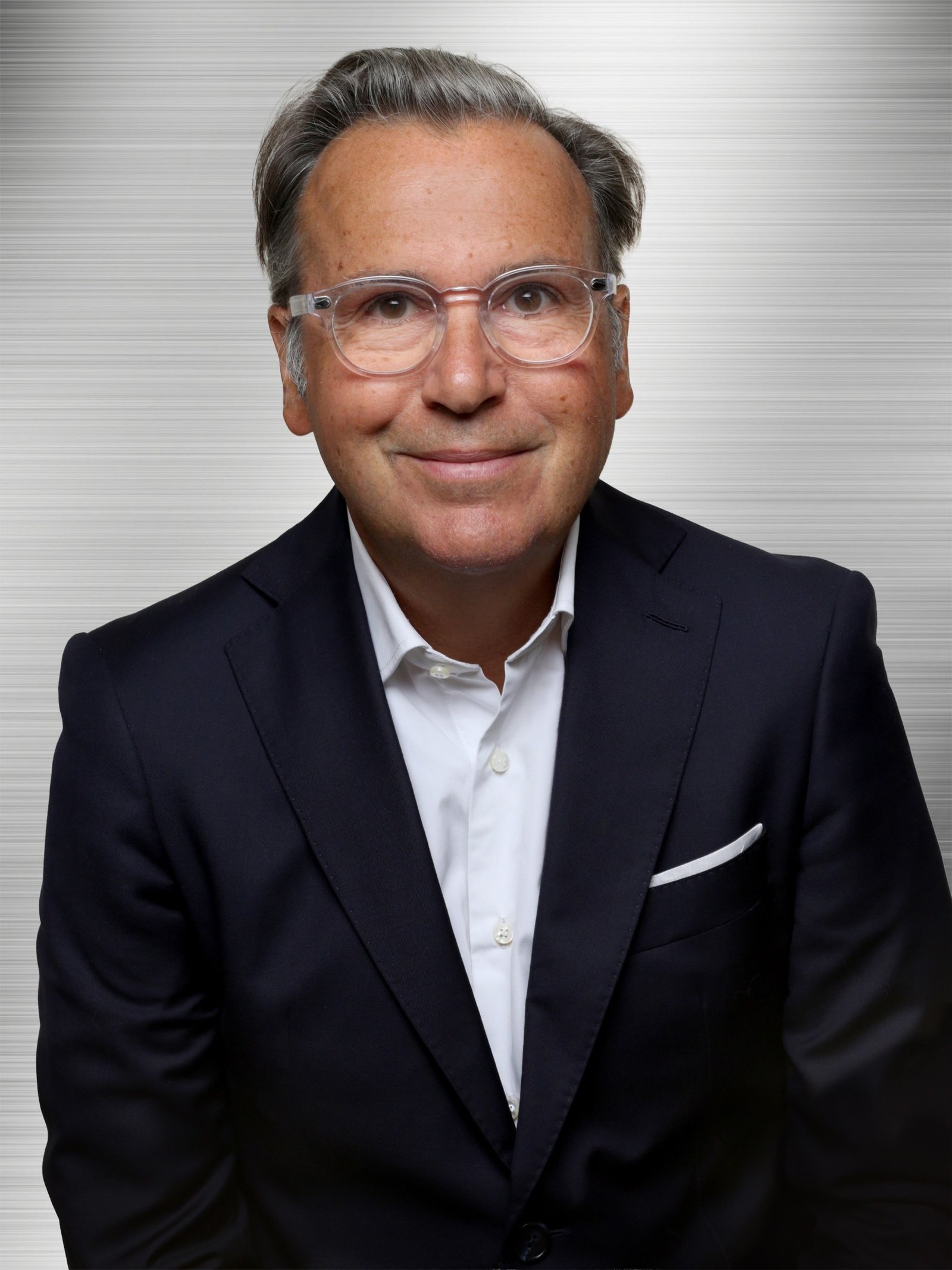 Stellantis'te Üst Düzey Atama: Arnaud Belloni Üç Markanın CEO'su Oldu
