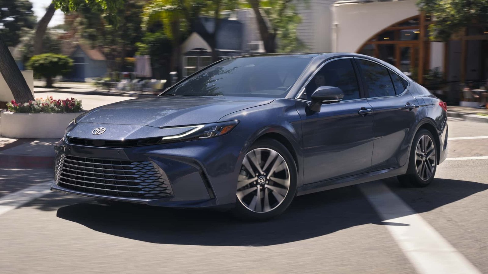 Toyota Camry ve Honda Accord 2026 Sedan Satışlarında Artışa Öncülük Ediyor