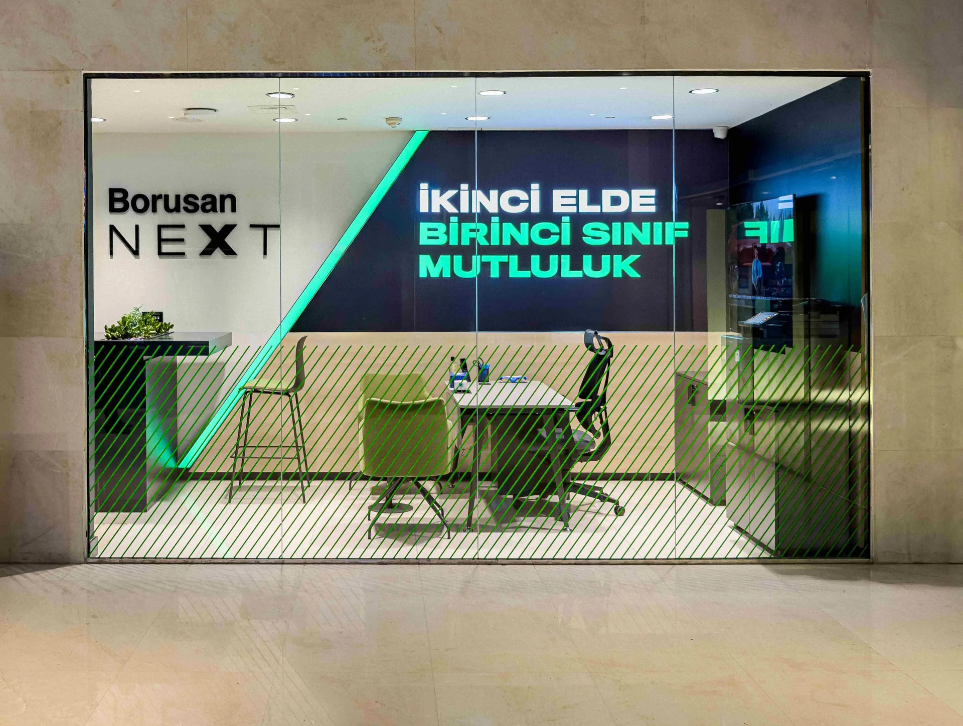 Zorlu Center'da İkinci El Araç Satışı Devrimi: Borusan Next Yeni Noktasını Açtı!